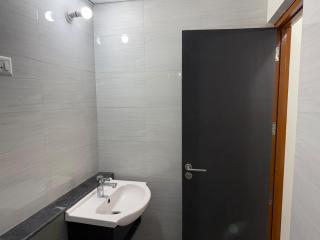 1 BHK studio Apt near Airport - Gurgaon - 8