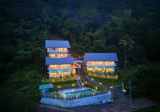 Ice Mist Pool Resort Munnar By VOYE HOMES - Munnar - 4