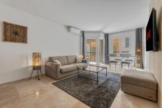 F2 rue Meynadier , Hypercentre proche du Palais des congrès - 9