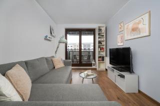 Modern Apartment with Balcony in Wrocław by Noclegi Renters - Breslavia - 3