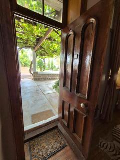 The Old Farmhouse - Farm Stay - 7