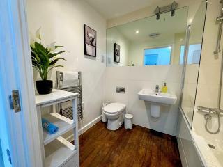 Avocado Tree Apartment - Cambridge - 3
