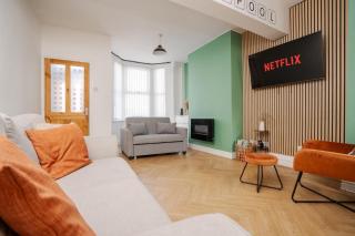 Terraced Home Open Plan Layout Free Parking - Liverpool - 4