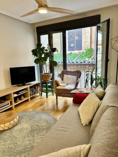 Moderno apartamento en el corazón de Zaragoza con posibilidad de 2 garajes - Saragoça - 0