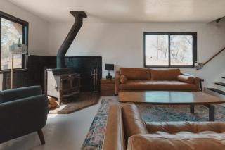 Spacious 4-bedroom cabin on secluded private land - Miramonte - 0