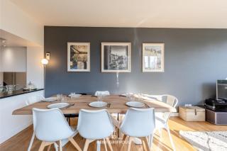 Family Stay - In the Heart of Honfleur 8 guests Private Garden - 8