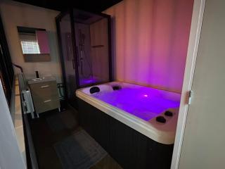 4K cinema, Jacuzzi - Mérignac - 6