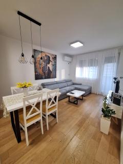 Liberty Apartment with private parking - Novi Sad - 6