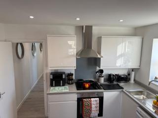Classy 1- Bedroom Apartment - Watford - 7