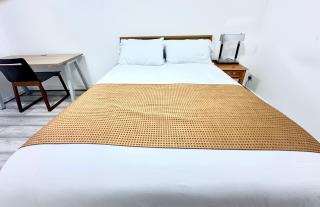 Modern Stylish 4Bed 2 Bath in Pitsea, Basildon Essex 2 Free Carpark - Nevendon - 6