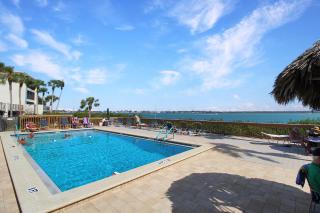 Charming waterfront island condo - minutes to Englewood Beach - Mystic Sea - Englewood - 9