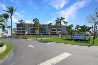 Charming waterfront island condo - minutes to Englewood Beach - Mystic Sea - Englewood - 4