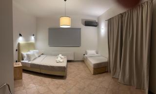 The Relaxed Living Den - Longos - 7