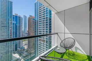 Waves- Cozy 1BR Lakefront Stay in JLT - 9