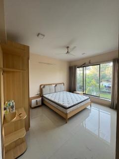 Hilltop villa with pool & view - Lonavala - 3