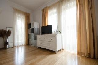 Moderna Cismigiu Park - Bucharest - 1