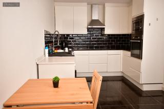 Morden Stratford Room 1 with Shared Bathroom - Londra - 2