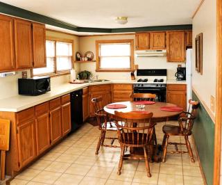 Spacious Lake Cabin Rental with a Private Hot Tub in Ogemaw County, Michigan - West Branch - 3