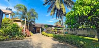 Bird Beach Bungalow - 9