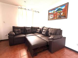 Oasis House, Antigua Guatemala - Alotenango - 4