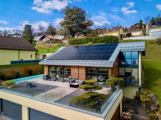 Exquisite 5-Bedroom Villa in Arzier for Families by GuestLee - Arzier - 8