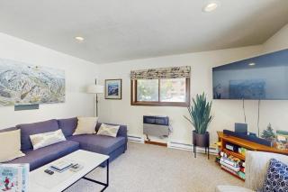 Skiing Sanctuary - 6