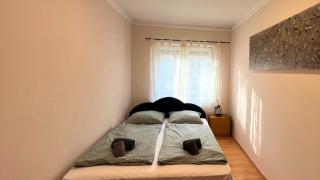 Family Friendly Apartman - Budapest - 5