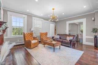 The White Pillars - South Dennis - 9