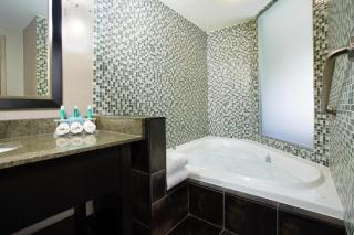 Holiday Inn Express & Suites Ottawa West - Nepean by IHG - Ottawa - 3