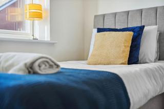 Coventry Accommodation LTD 5 Bedroom House - 2