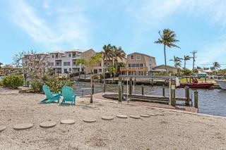 Gulf Access, Dock, Pet Friendly, Bikes and Shufflebaord - Pine Island Breeze - Roelens Vacations - Saint James City - 3