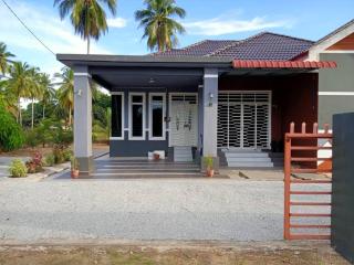 Tyhah & Ff homestay - 9