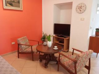 Vacation house Ana - Ližnjan - 1