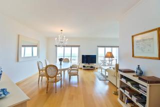 Haven in Lisbon - Exquisite Top Floor with 7 meters Balcony to the Largest Riverfront in Lisbon - Lisboa - 0
