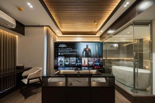 Luxury home - - 2