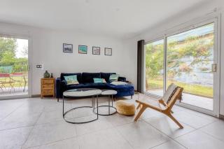 LEGARREKO BIDEA Beautiful house with a pool between land and sea - Larressore - 0