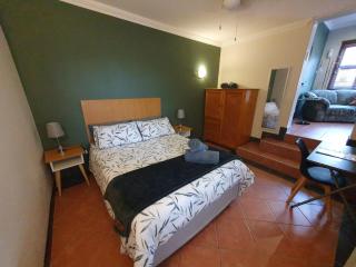 Willow's Corner-Just like home! - Durban - 9