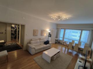 Spacious and bright apartment for 4 - Helsinki - 0