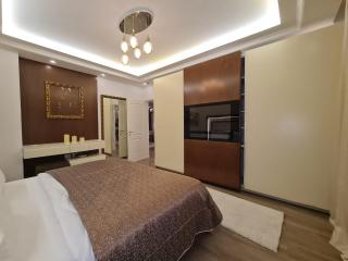 Luxery Apartment Tirana - Tirana - 8