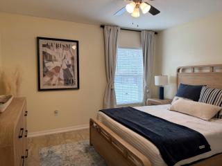 NEW! Summer Safari - Gorgeous Home by Busch Gardens, Adventure Island & USF - Tampa - 1