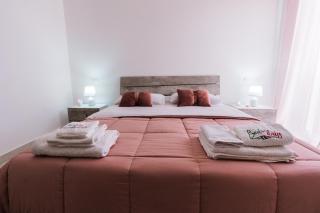 Bed in Italy - 4