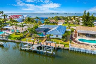 Casa De Olas - Waterfront Luxe Home - Heated Pool - Boat Lift - Minutes to Beach - Cocoa Beach - 0
