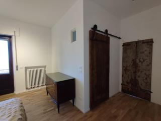 Hoarder's Home Gallery - Fermo - 4