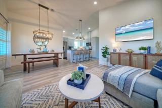 Sleeps 24 2 Homes Walk to the Beach Private Pools Fire Pit Modern Design - 7