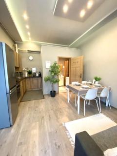 Liliom Tranquil 2-BDR Apartment - Budapest - 0