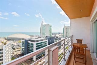 Haven in Lisbon - Exquisite Top Floor with 7 meters Balcony to the Largest Riverfront in Lisbon - Lisboa - 5