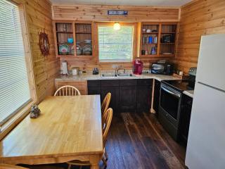 Southern Comfort Inn and Resort - - 5