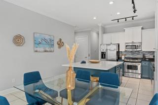 Tidal Charm by AvantStay Walk to Beach Community Pool Balcony Ocean Views - Panama City Beach - 1