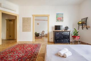 BudapeStayz - Baross Apartments - Budapest - 8