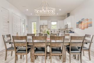 Flipper by AvantStay 18-Person Retreat w Pool - Destin - 1